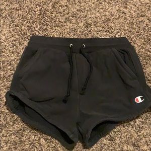 Champion black lounge shorts / size M